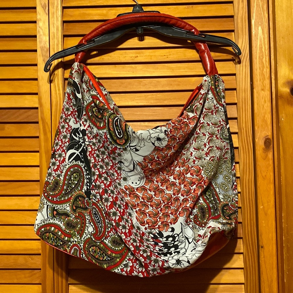 Beautiful tote bag rainbow color comfortable and light soft good for shopping